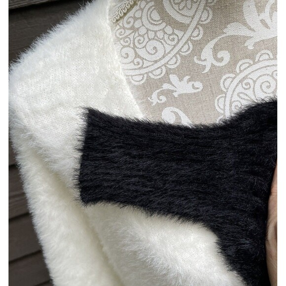 Black White Colorblock Fuzzy Cardigan Sweater Size XL Oversized Drop Shoulder - Picture 9 of 13